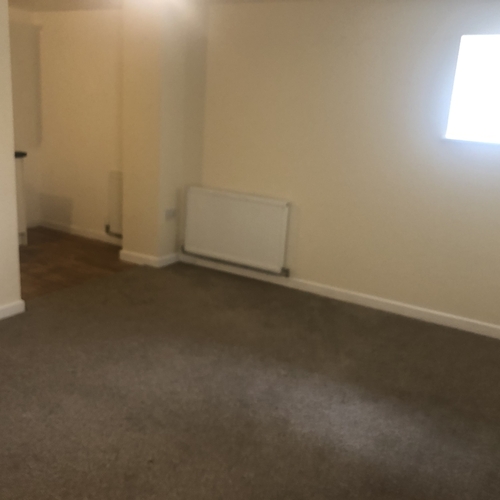 WATLING STREET, FENNY STRATFORD - 1 BEDROOM