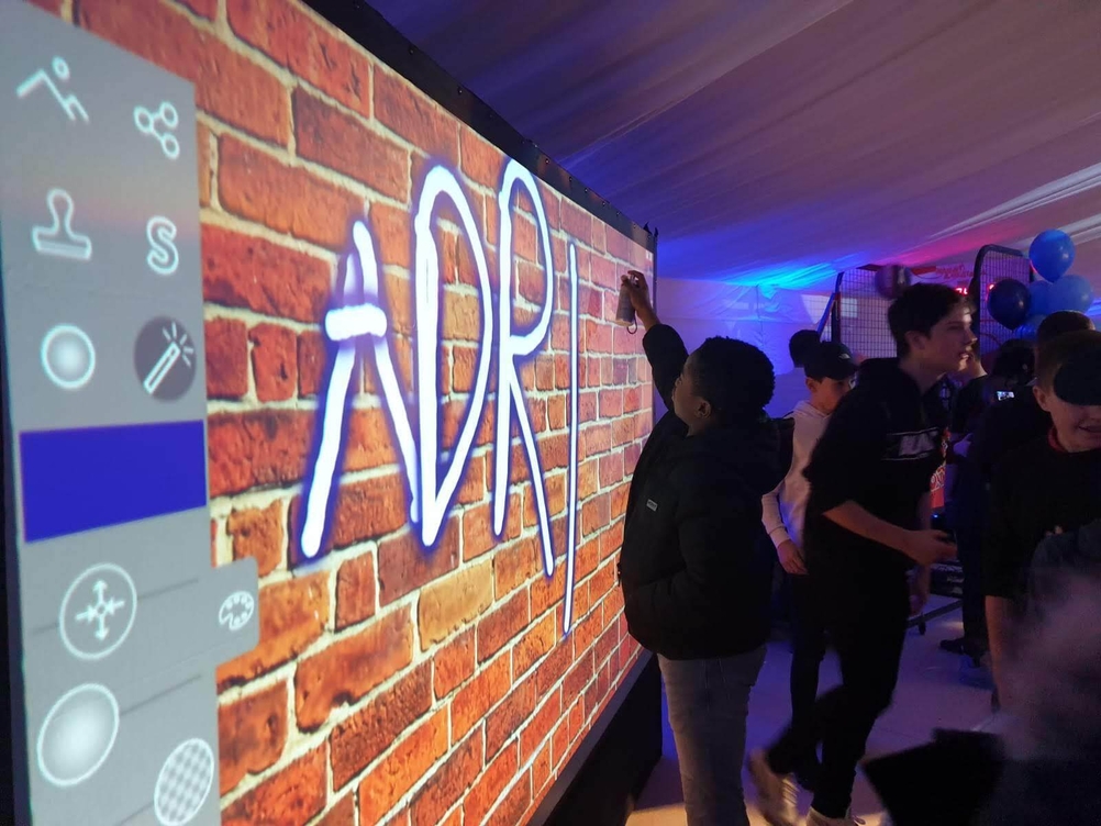 Digital Graffiti Wall Hire