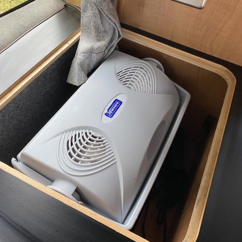 Nissan Elgrand Camper Van 4 Berth 3.2TD Automatic 1998 Model