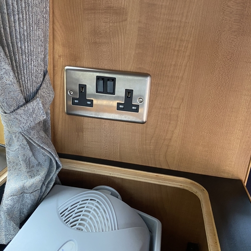 Nissan Elgrand Camper Van 4 Berth 3.2TD Automatic 1998 Model