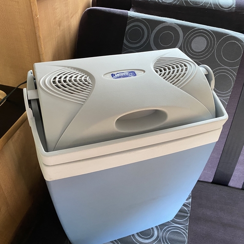 Nissan Elgrand Camper Van 4 Berth 3.2TD Automatic 1998 Model