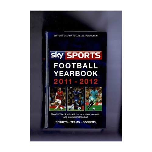 Sky Sports Football Yearbook 2011/12 Hardback