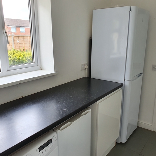 Newton Road 6 bedroom 4 bathroom contractors accommodation