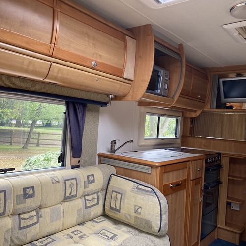 2006 AutoTrail Dakota SE Motorhome Luxury 4 Berth Fixed Bed 26461 Miles Huge Spec