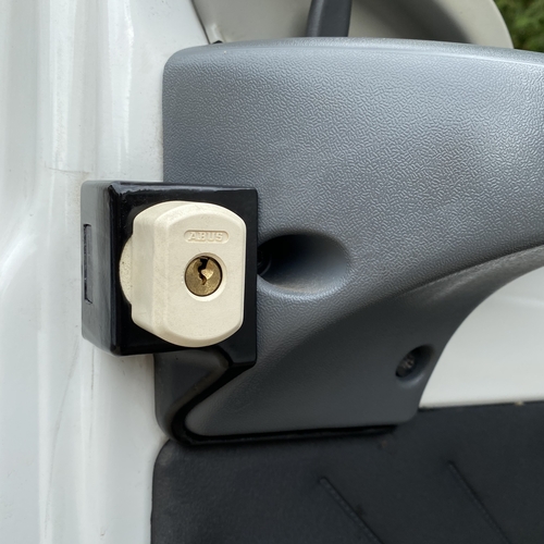 2006 AutoTrail Dakota SE Motorhome Luxury 4 Berth Fixed Bed 26461 Miles Huge Spec