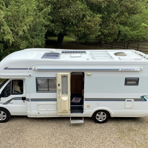 2006 AutoTrail Dakota SE Motorhome Luxury 4 Berth Fixed Bed 26461 Miles Huge Spec