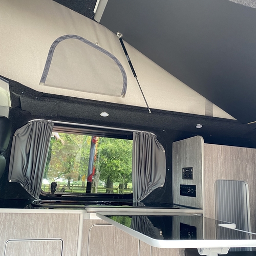 2011 Renault Trafic Sport 2.0 DCi 115 Camper Van 4 Berth - Air Con - Rear Camera