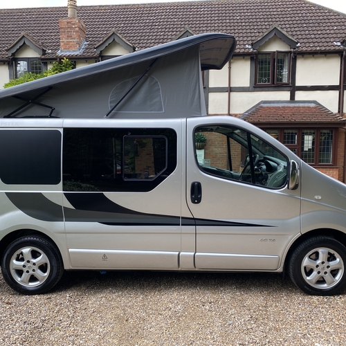 2011 Renault Trafic Sport 2.0 DCi 115 Camper Van 4 Berth - Air Con - Rear Camera
