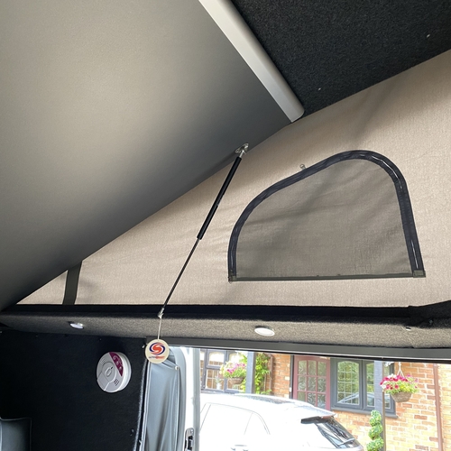 2011 Renault Trafic Sport 2.0 DCi 115 Camper Van 4 Berth - Air Con - Rear Camera