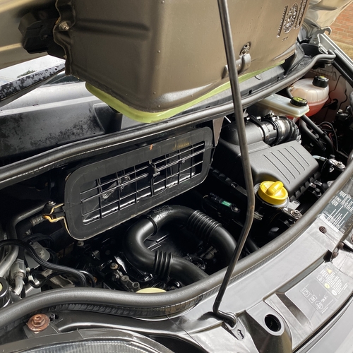 2011 Renault Trafic Sport 2.0 DCi 115 Camper Van 4 Berth - Air Con - Rear Camera