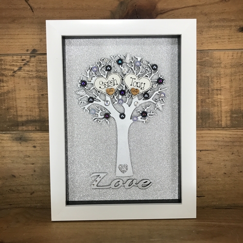 Small LOVE tree gift