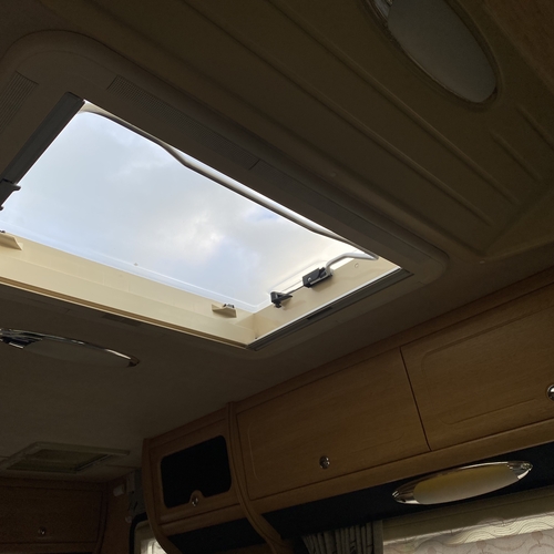 Auto Sleeper Nuevo ES Motorhome Super Compact 4 Berth 39174 miles
