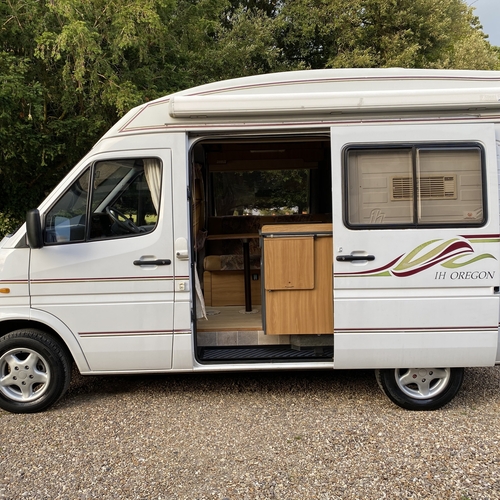 IH Oregon 98 SWB Mercedes Camper Van 2 Berth 77565 miles