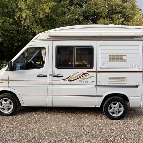 IH Oregon 98 SWB Mercedes Camper Van 2 Berth 77565 miles