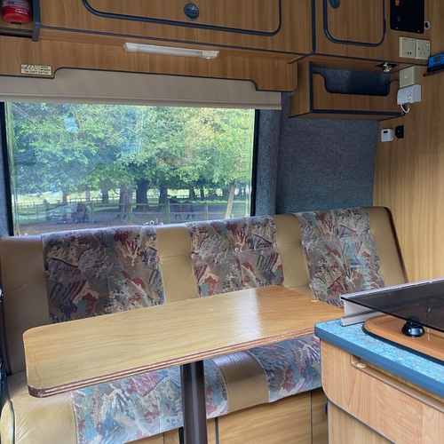 IH Oregon 98 SWB Mercedes Camper Van 2 Berth 77565 miles