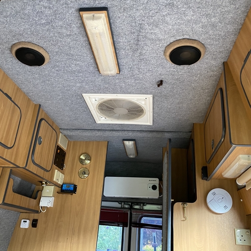 IH Oregon 98 SWB Mercedes Camper Van 2 Berth 77565 miles