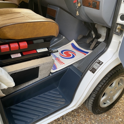 IH Oregon 98 SWB Mercedes Camper Van 2 Berth 77565 miles