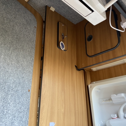 IH Oregon 98 SWB Mercedes Camper Van 2 Berth 77565 miles