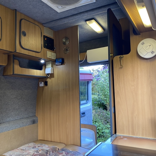 IH Oregon 98 SWB Mercedes Camper Van 2 Berth 77565 miles