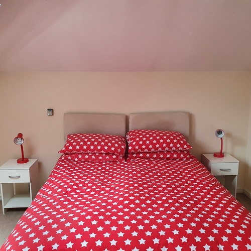 Sheldons Court, 5 Bedroom 3 Bathroom Town house with Garden