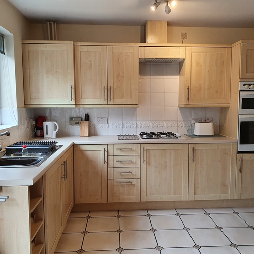 Sheldons Court, 5 Bedroom 3 Bathroom Town house with Garden