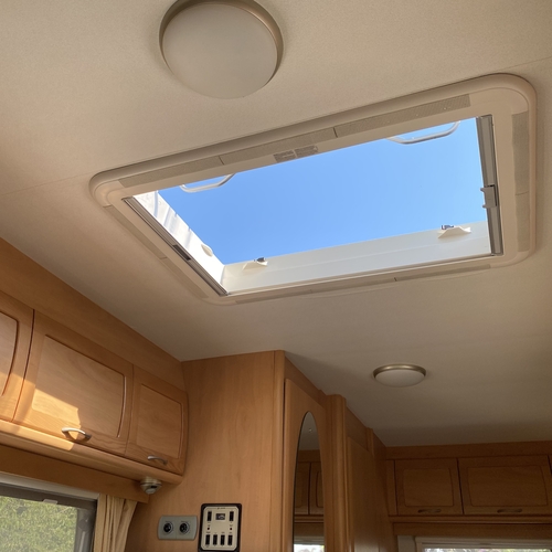 Lunar Newstar 58E Motorhome 5 Berth 2.3HDi - Fiat Ducato 10800 Miles - 2005 Model