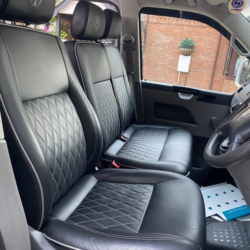 2004 VW T5 Camper Van - White - Leather - 240v/12v