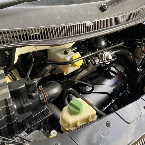 2004 VW T5 Camper Van - White - Leather - 240v/12v