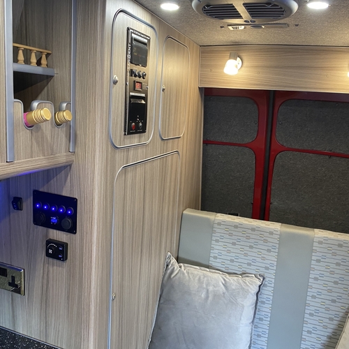 2011 (61)reg VW Transporter T5 High Top LWB T30 84TDi Camper Van 2 Berth