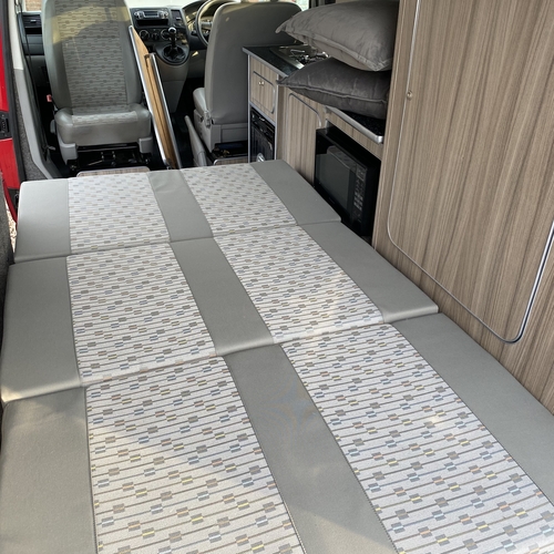 2011 (61)reg VW Transporter T5 High Top LWB T30 84TDi Camper Van 2 Berth