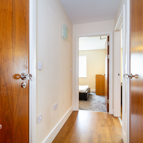 CELESTIA CARDIFF BAY FURNISHED ONE BEDROOM APARTMENT
