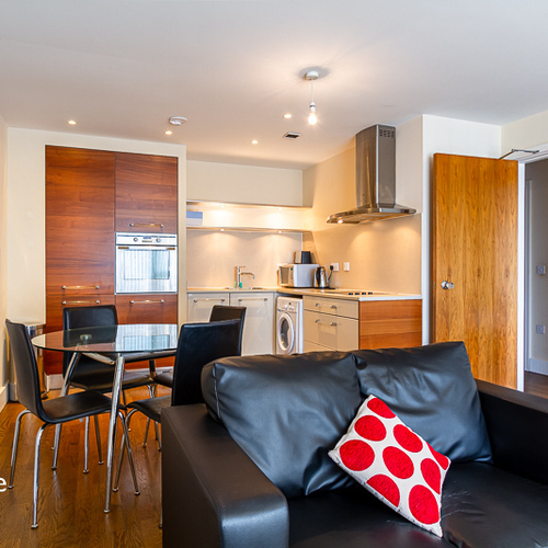 CELESTIA CARDIFF BAY FURNISHED ONE BEDROOM APARTMENT