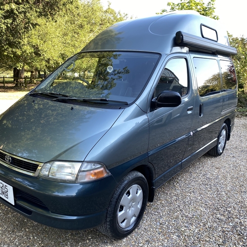 Toyota Granvia 3.0D Camper Van Poplar Motors Conversion Automatic Stunning!