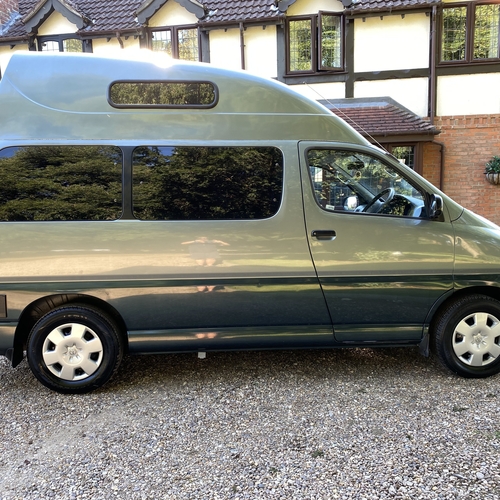 Toyota Granvia 3.0D Camper Van Poplar Motors Conversion Automatic Stunning!