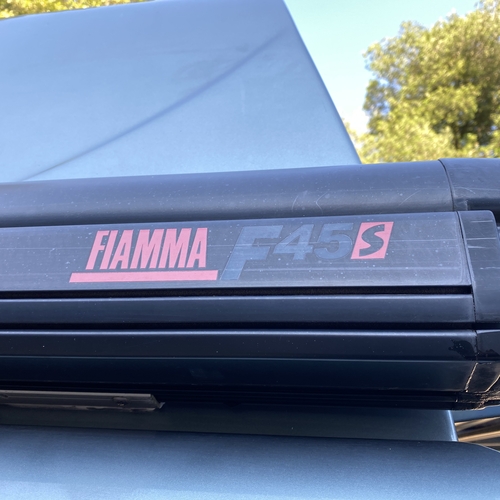 Toyota Granvia 3.0D Camper Van Poplar Motors Conversion Automatic Stunning!