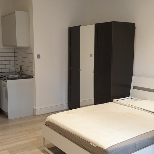 Flat 5, 18 Albany Road, CV5 6JQ