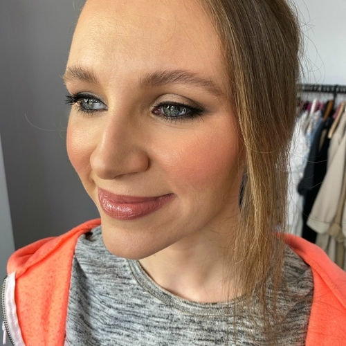 Gallery | Aldona Francis | Wedding Makeup Specialist Gloucestershire  | Award Winning Makeup Lessons in Bath  | Professional Mobile Makeup Artist Cotswolds