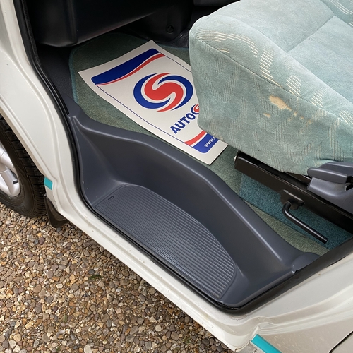 Toyota Hiace Elddis Hi-Life GXS Camper Van 4 Berth ONLY 33372 Miles 2.4D