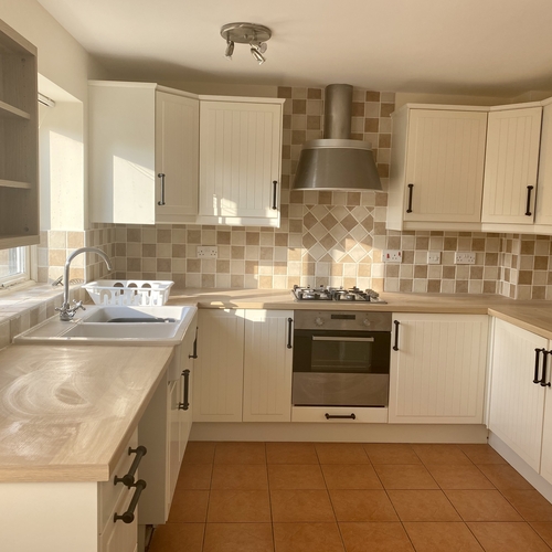 GRANGE FARM - 4 BEDROOM HOUSE