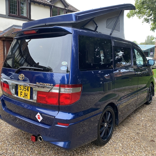 2005 Toyota Alphard Camper Van 4WD 2.5 Petrol Automatic - ABSOLUTELY STUNNING!