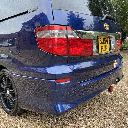 2005 Toyota Alphard Camper Van 4WD 2.5 Petrol Automatic - ABSOLUTELY STUNNING!