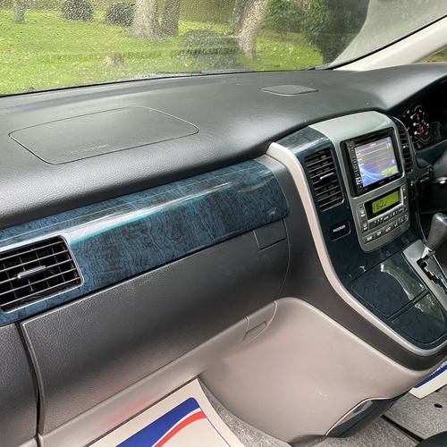 2005 Toyota Alphard Camper Van 4WD 2.5 Petrol Automatic - ABSOLUTELY STUNNING!