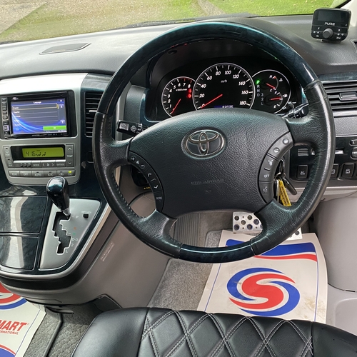 2005 Toyota Alphard Camper Van 4WD 2.5 Petrol Automatic - ABSOLUTELY STUNNING!