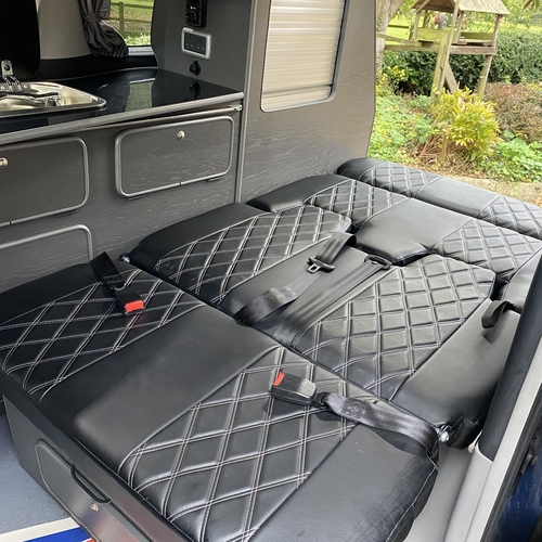 2005 Toyota Alphard Camper Van 4WD 2.5 Petrol Automatic - ABSOLUTELY STUNNING!