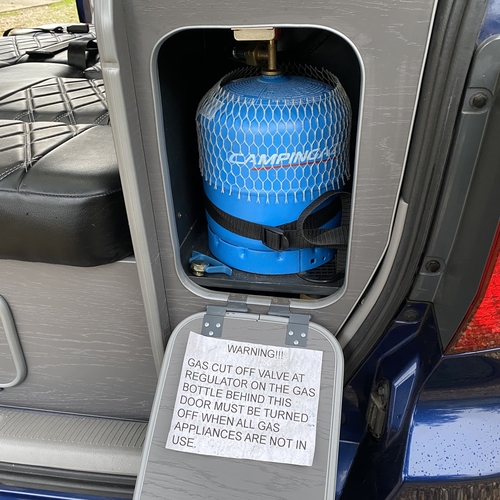 2005 Toyota Alphard Camper Van 4WD 2.5 Petrol Automatic - ABSOLUTELY STUNNING!