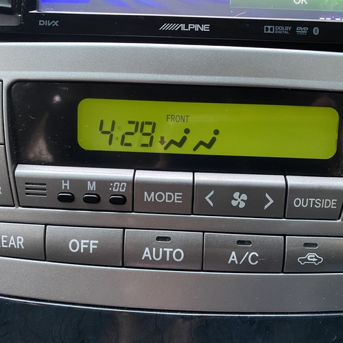 2005 Toyota Alphard Camper Van 4WD 2.5 Petrol Automatic - ABSOLUTELY STUNNING!