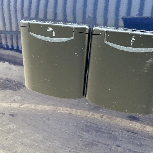 2005 Toyota Alphard Camper Van 4WD 2.5 Petrol Automatic - ABSOLUTELY STUNNING!