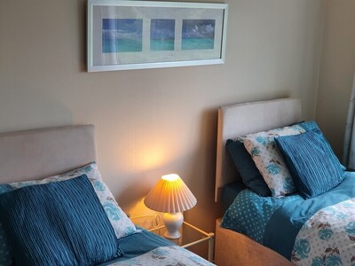 3 bedroom, 2 bathroom self-catering holiday home overlooking Pittville Park in Cheltenham, Gloucestershire