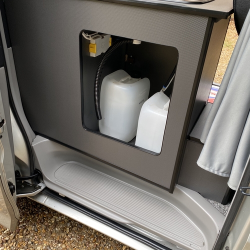 Toyota Alphard Camper Van 4 Berth 3.0 V6 Petrol Auto - ABSOLUTELY STUNNING