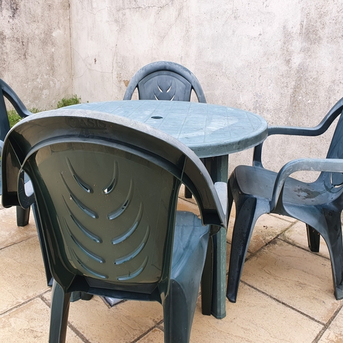 Budget Town Centre House By St Pauls University Campus For 3 People